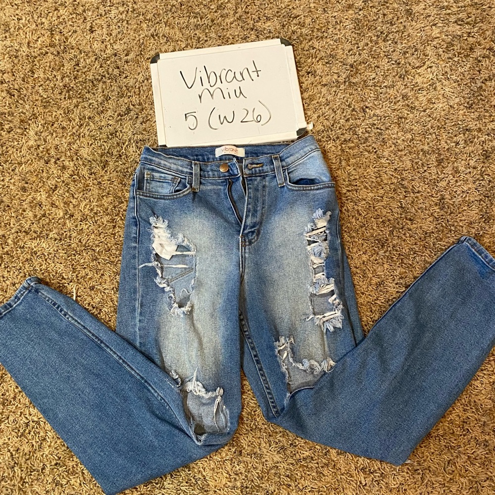 Vibrant Miu women’s ripped jeans